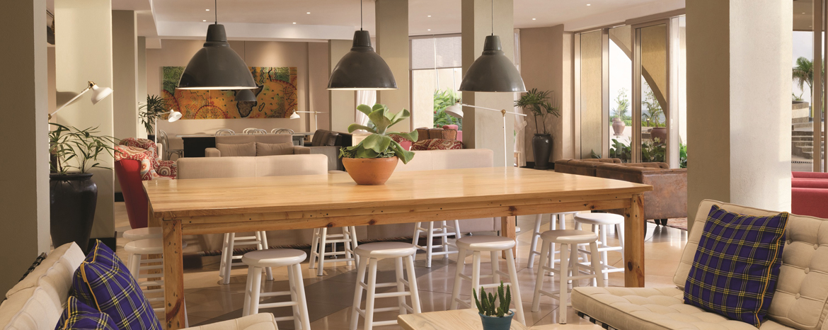 Mgahawa wa Living Lounge Ramada Resort Dar Es Salaam Mgahawa wa Living Lounge Ramada Resort Dar Es Salaam